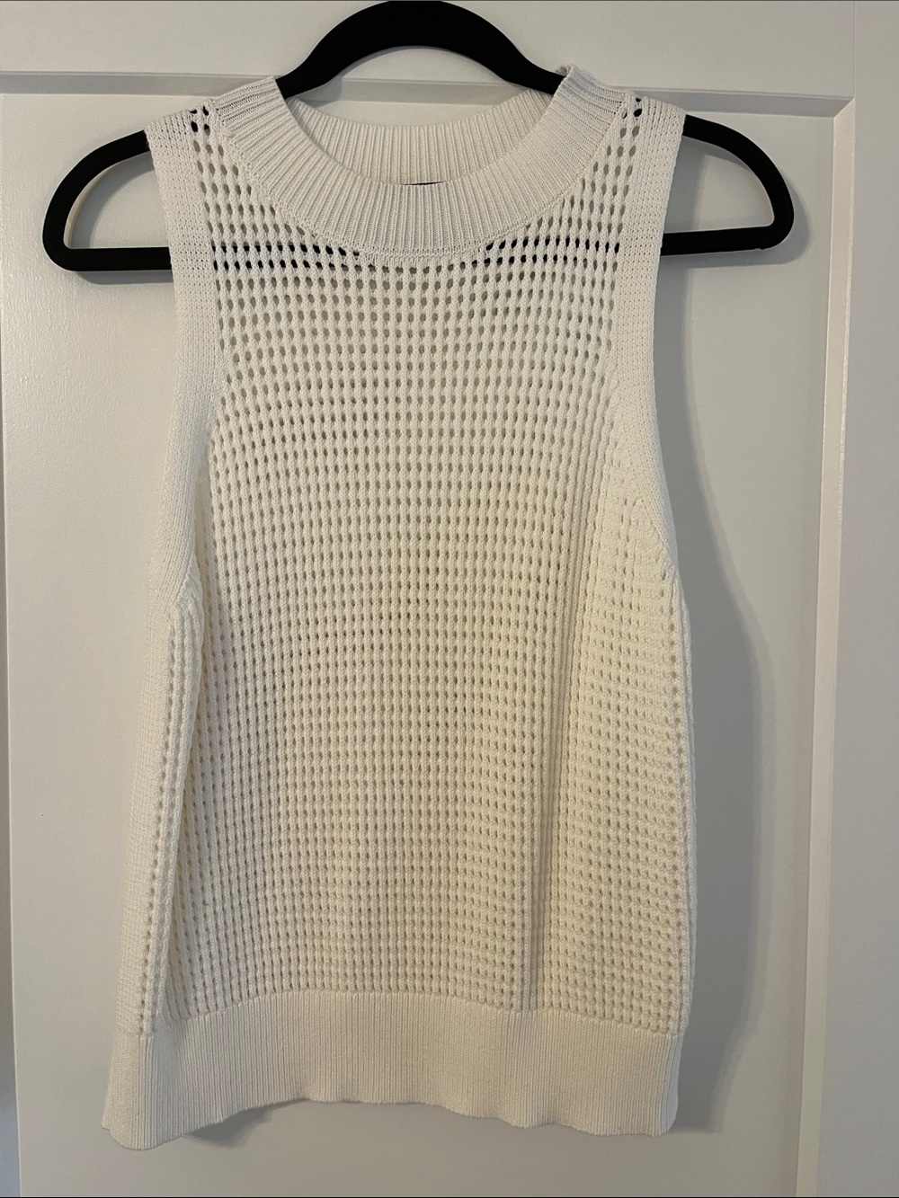 Sleeveless Knit Tank Top in Off-White